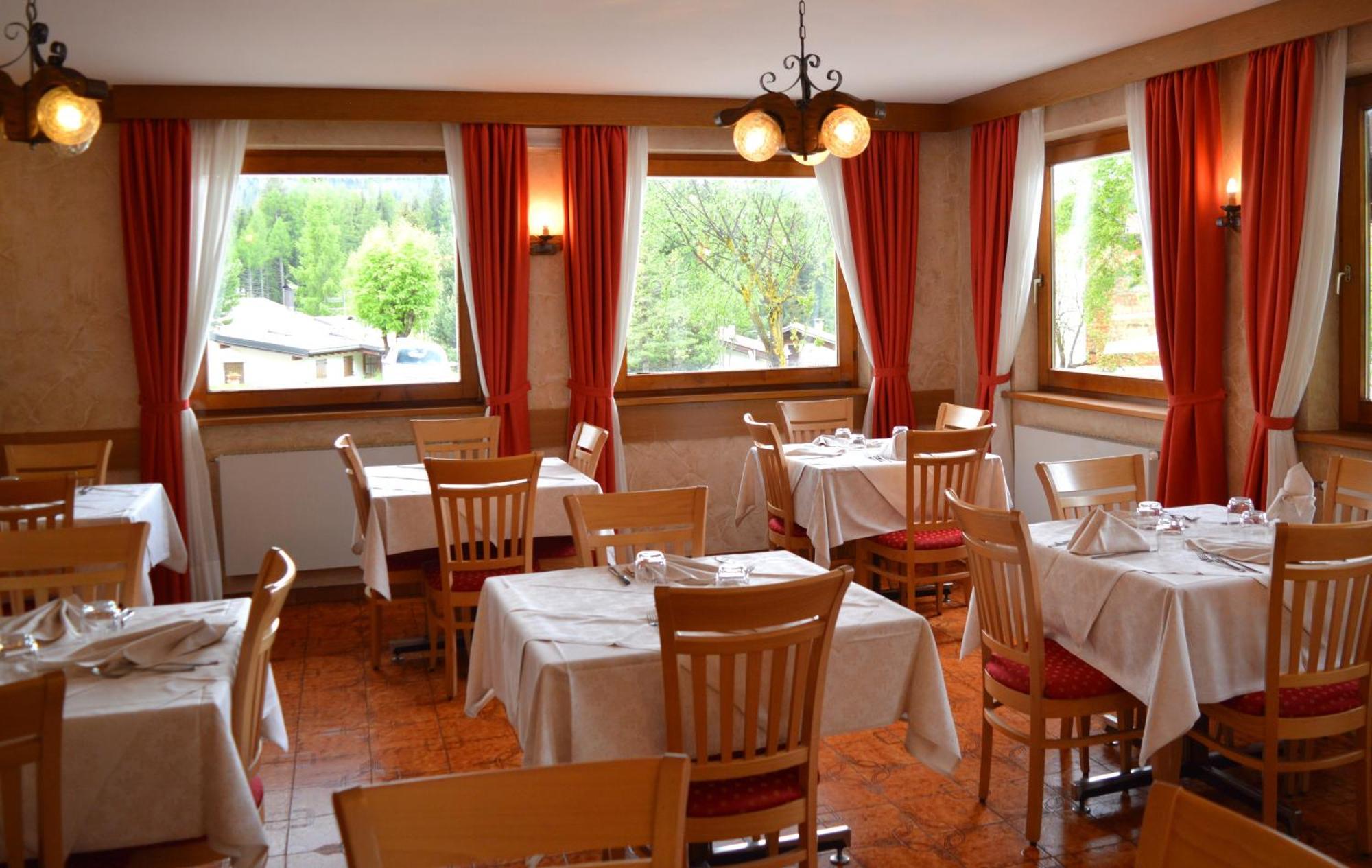 Hotel Stella Alpina Bellamonte Extérieur photo